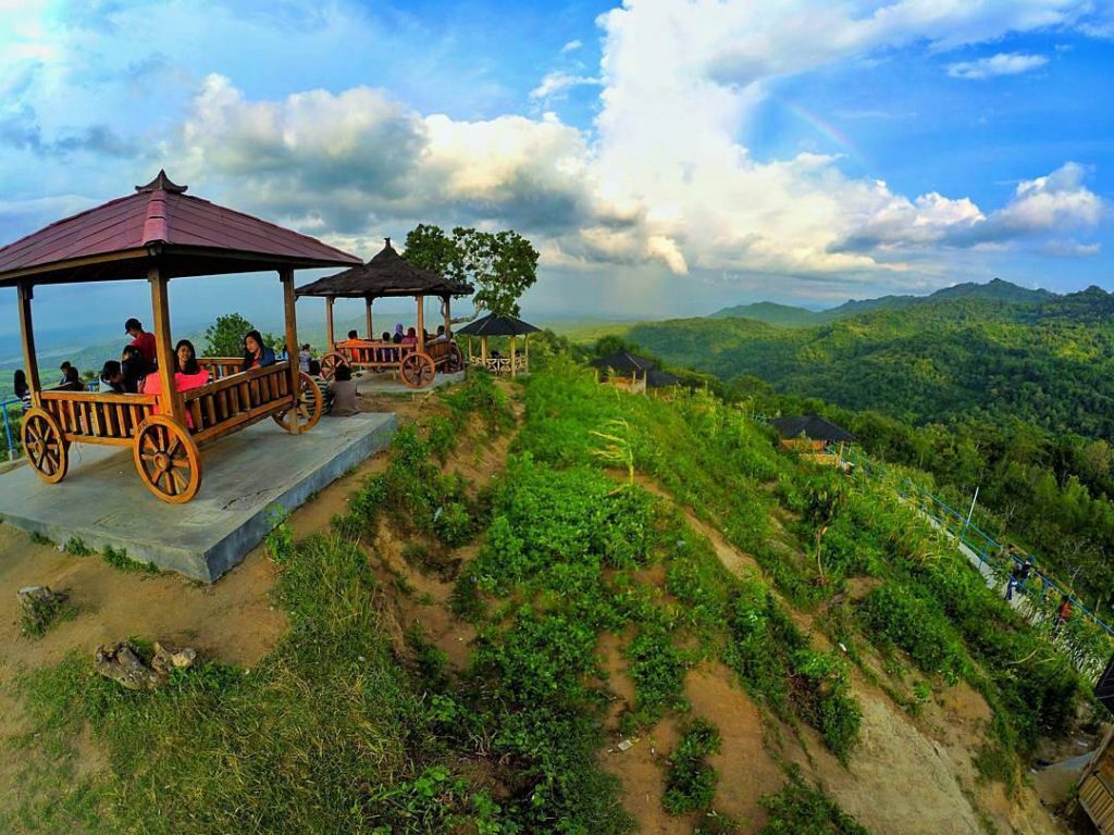 Pemandangan dari gazebo Green Vilage Gendangsari